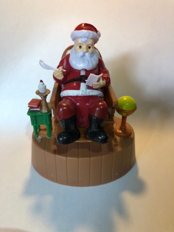 thumbnail_IMG_8888 Kerstman op schommelstoel-G
